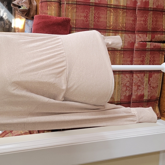 Free People gold mock turtle blouse M - Picture 3 of 5